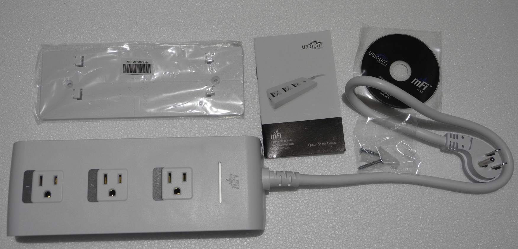 fjer hinanden patient Setup and Usage Impressions - Ubiquiti Networks mFi mPower Wi-Fi Power  Strip Review