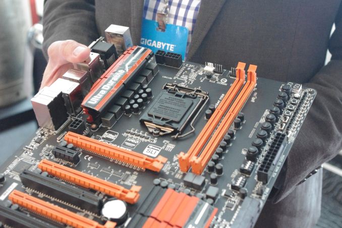 Computex 2014: GIGABYTE's Liquid Nitrogen Memory Overclocking 