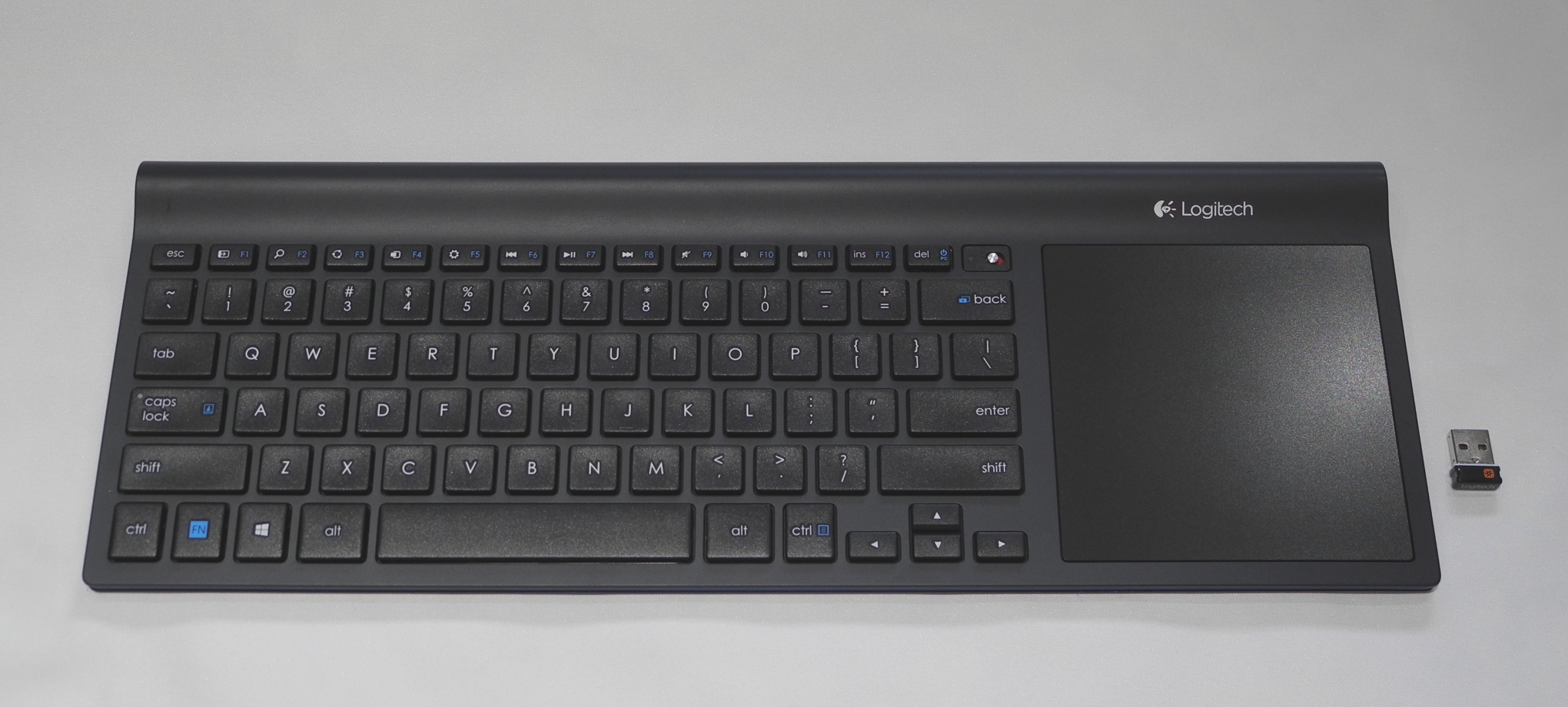 logitech tk820