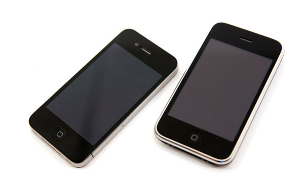 More iPhone 5 Pictures Surface, Show Size Comparison to iPhone 4 & 3GS