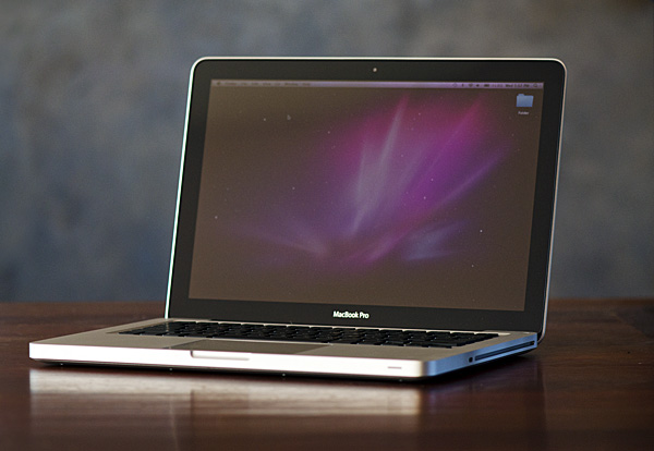ports on an apple macbook pro 2011