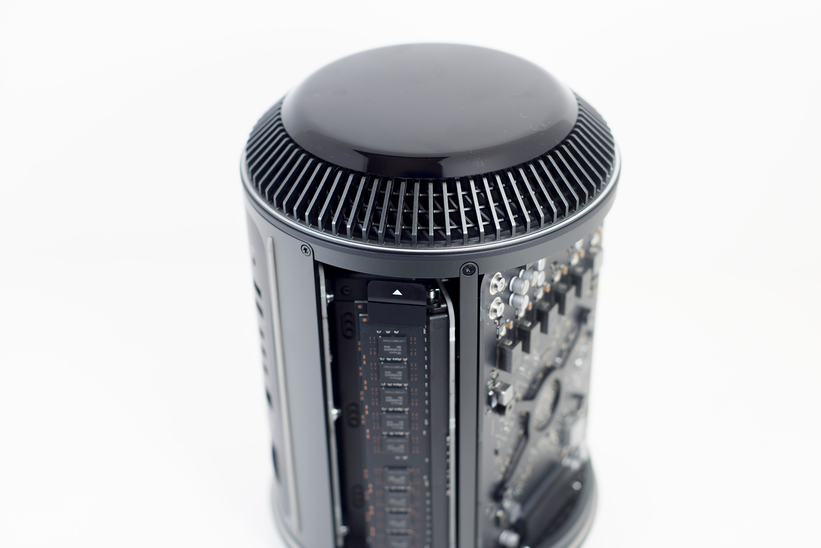 Power Consumption & Noise - The Mac Pro Review (Late 2013)