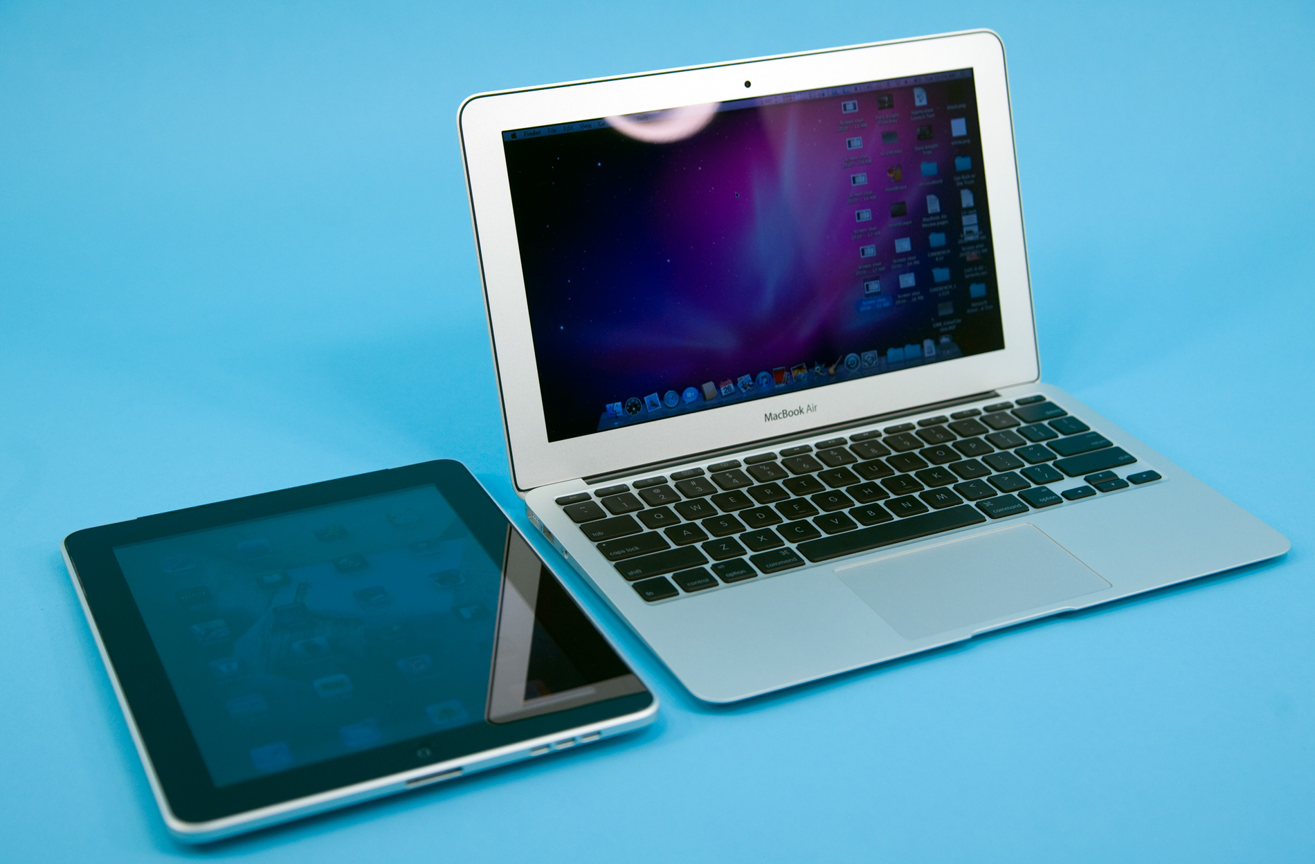 The 11 - Apple's 2010 MacBook Air (11 & 13 inch) Thoroughly Reviewed