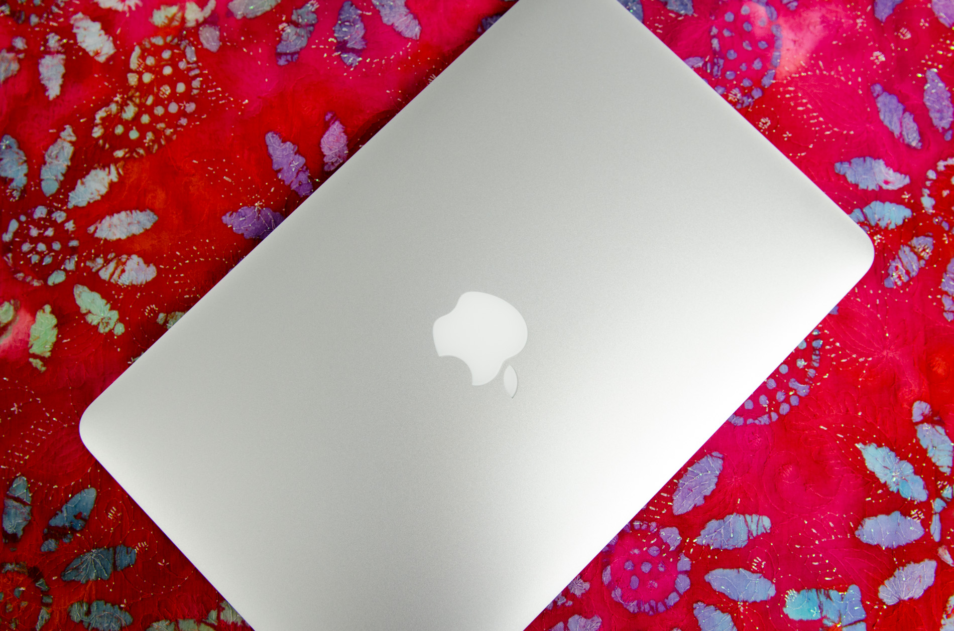 最新作の Macbook Air(11-inch,Mid 2012) - ノートPC