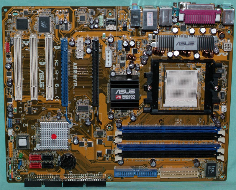 Asus A8R-MVP: Board Layout - Asus A8R-MVP: Mainstream Rocket