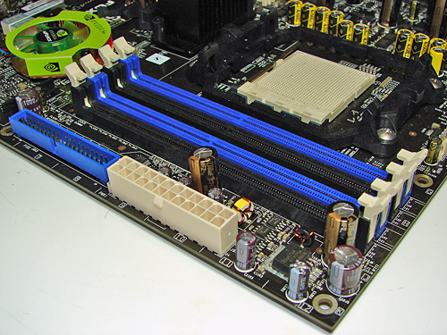 Foxconn: Board Layout - Foxconn and Gigabyte Tackle Socket AM2