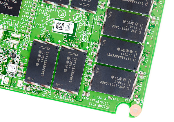 330 и 520 intel ssd разница