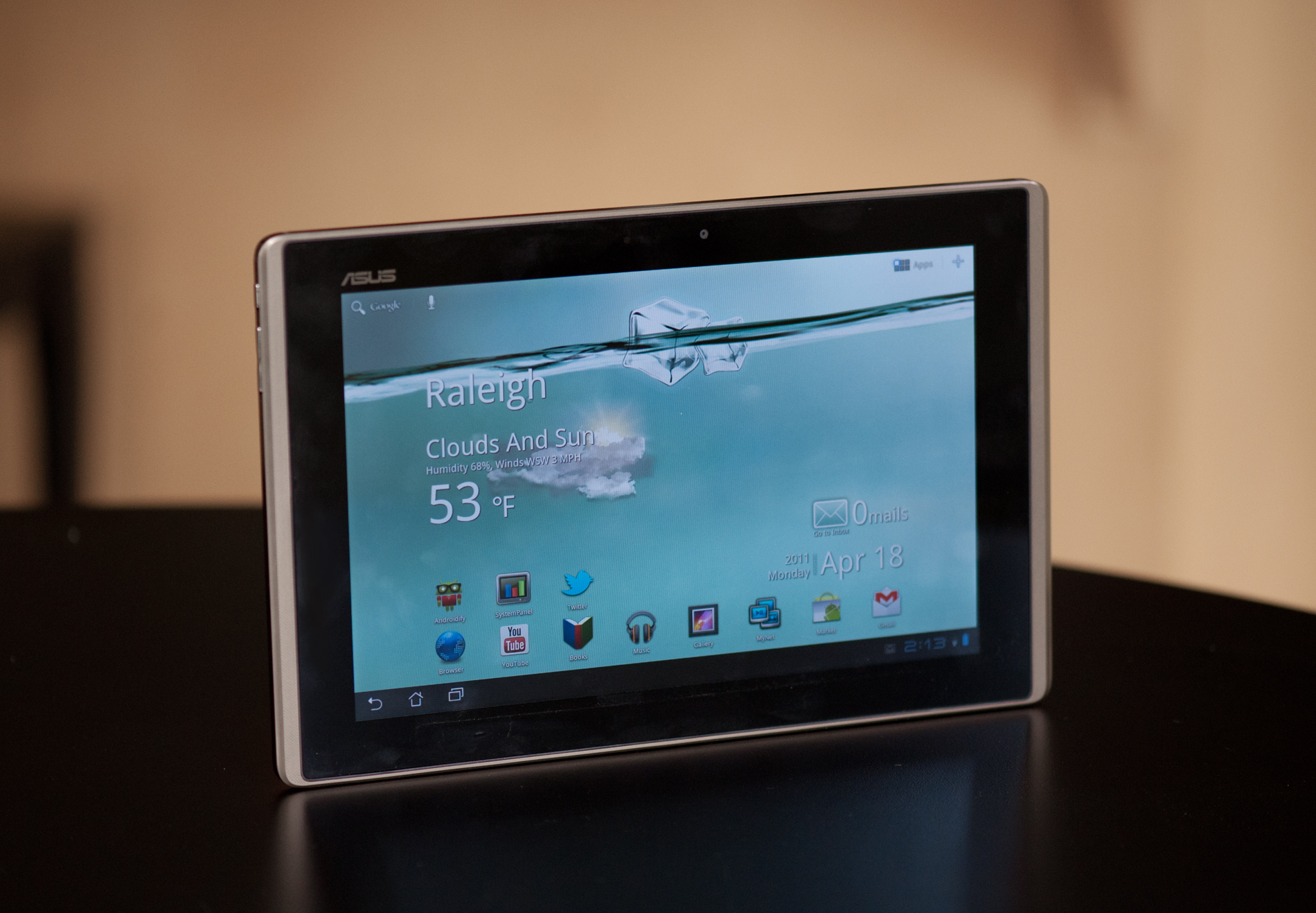 Test : L'Asus Eee Pad Transformer disponible avec dix jours d'avance