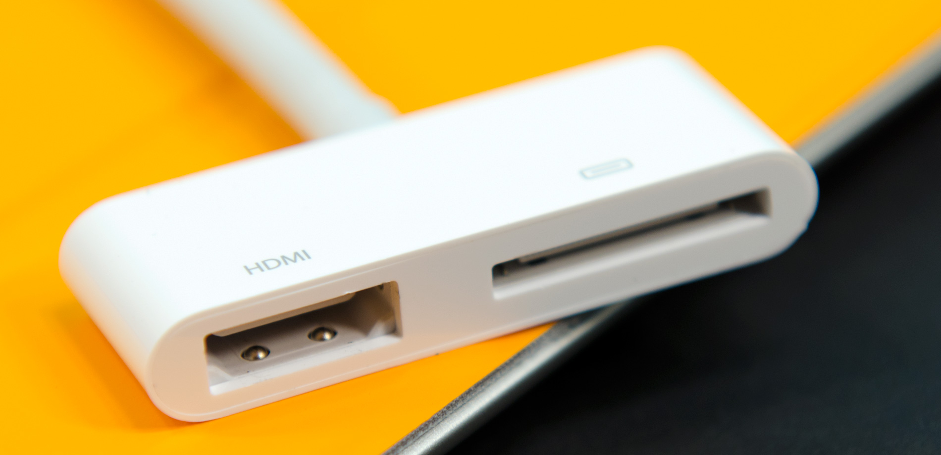HDMI Mirroring & Charging - The Apple iPad Review